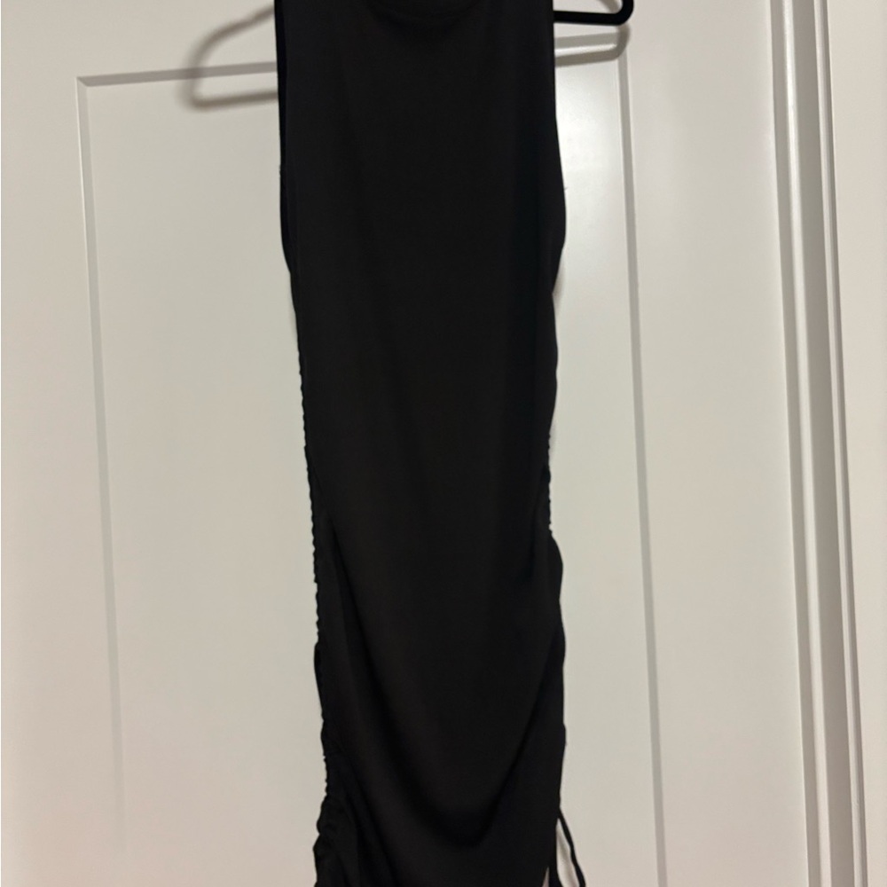 Elegant Black Sleeveless Dress